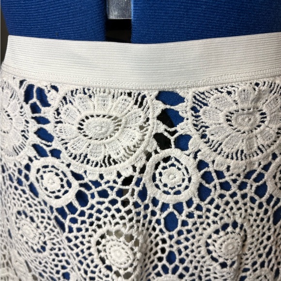 Elegant White Crochet Lace Women Skirt size 1XL K - Picture 3 of 5